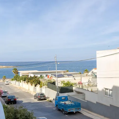 Apartment Stunning 3br Just Off The Promenade By 360 Estates *