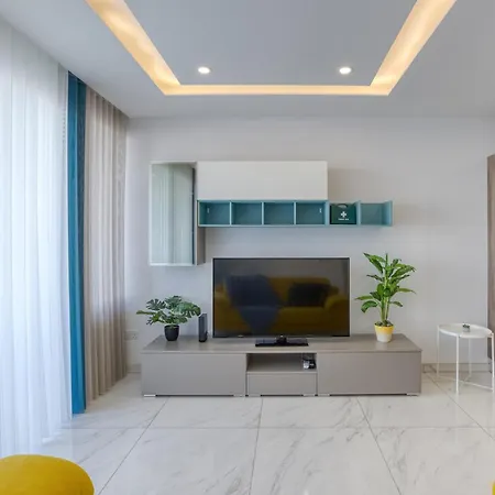 Stunning 3br Just Off The Promenade By 360 Estates