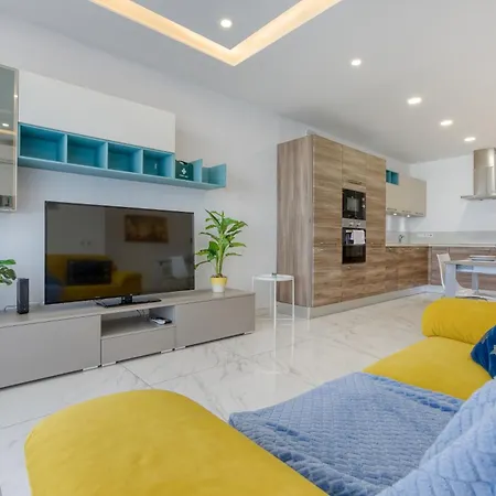 Apartment Stunning 3br Just Off The Promenade By 360 Estates Marsaskala