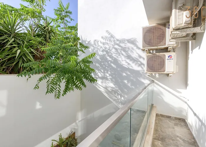 Appartement Stunning 3br Just Off The Promenade By 360 Estates *