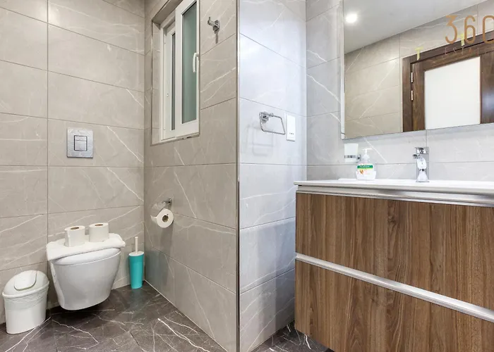 Appartement Stunning 3br Just Off The Promenade By 360 Estates *