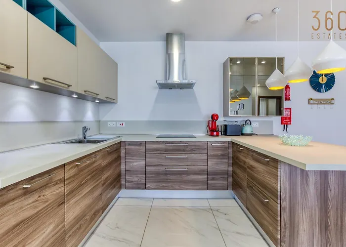 Stunning 3br Just Off The Promenade By 360 Estates * Marsaskala