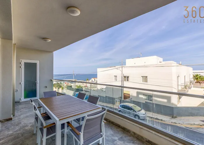 Stunning 3br Just Off The Promenade By 360 Estates