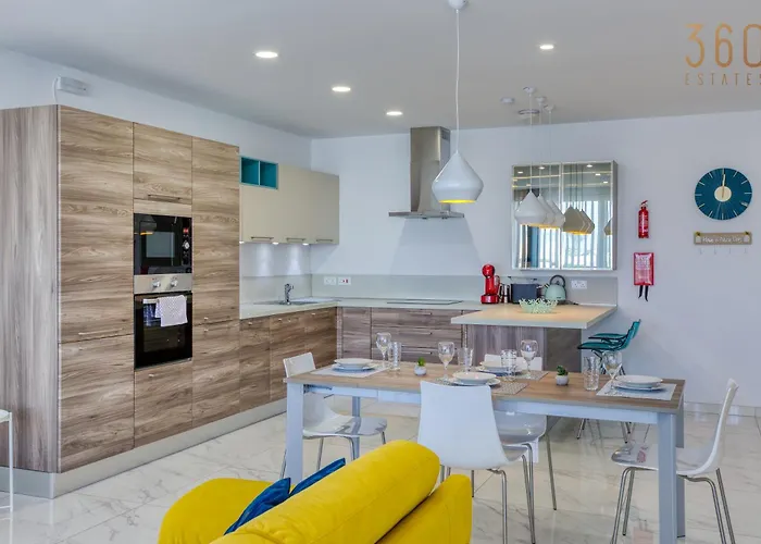 Stunning 3br Just Off The Promenade By 360 Estates