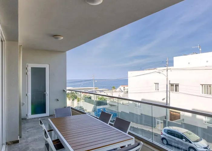 Stunning 3br Just Off The Promenade By 360 Estates