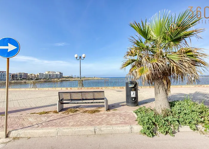 Stunning 3br Just Off The Promenade By 360 Estates *